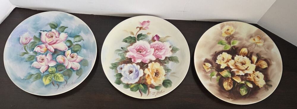 Vtg Mid Century Japanese Porcelain Floral Hanging Wall Plates Set of 3 Cottage